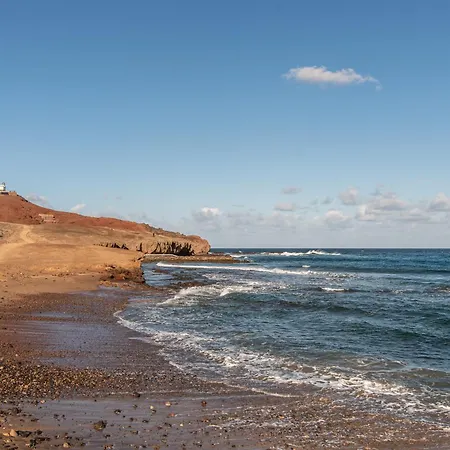 Home2book Seafront Haven With Views, Lejlighed *