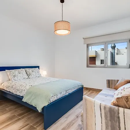 Home2book Seafront Haven With Views, Lejlighed