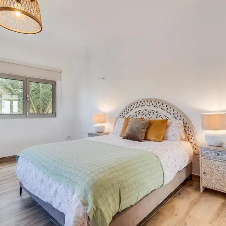 Home2book Seafront Haven With Views, *